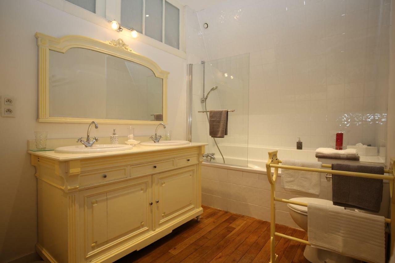 Saint-Germain-le-Guillaume La Sicorie Bed & Breakfast エクステリア 写真
