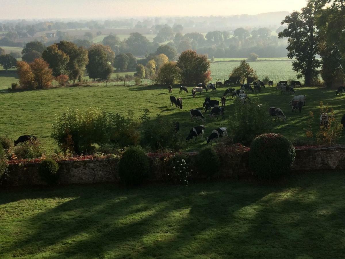 Saint-Germain-le-Guillaume La Sicorie Bed & Breakfast エクステリア 写真